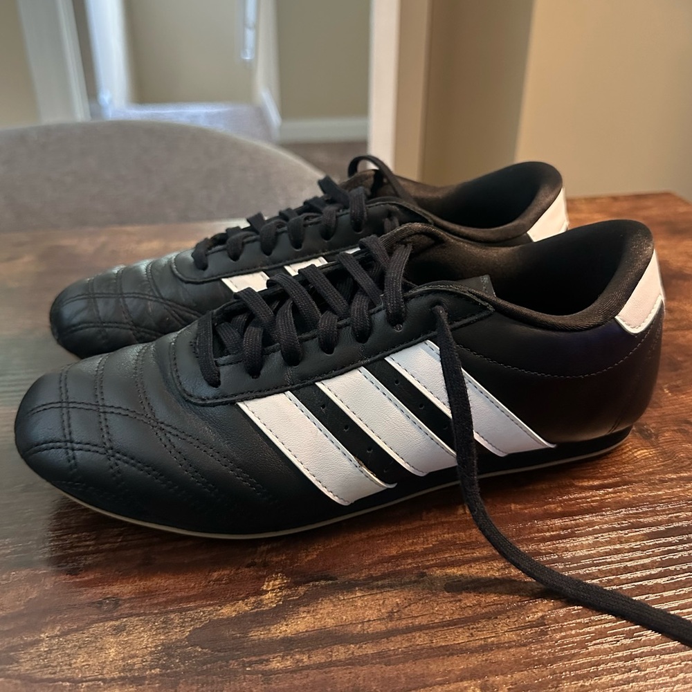 Adidas Women’s Taekwondo Lace Up Sneakers - Picture 5 of 8